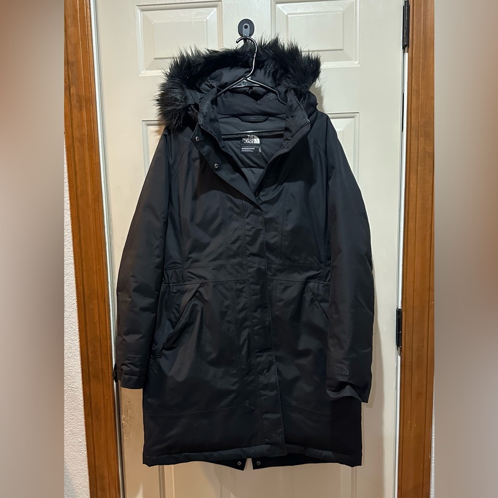The North Face Women's Black Parka